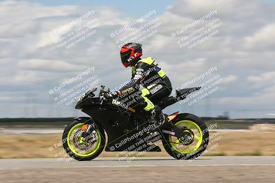 media/Apr-26-2024-TrackDaz (Fri) [[c4b677d280]]/C Group/140pm (Wheelie Bump)/